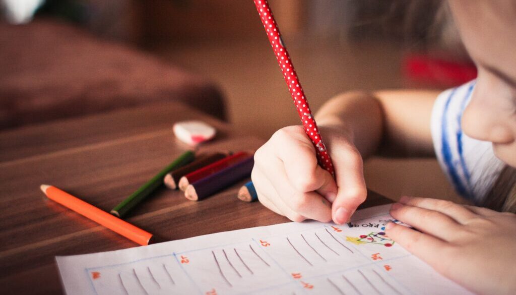 picjumbo_com-child-865116